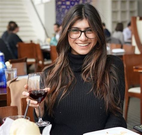 mia kalifa family|Mia Khalifa Age, Height, Family, Husband, Biography, More